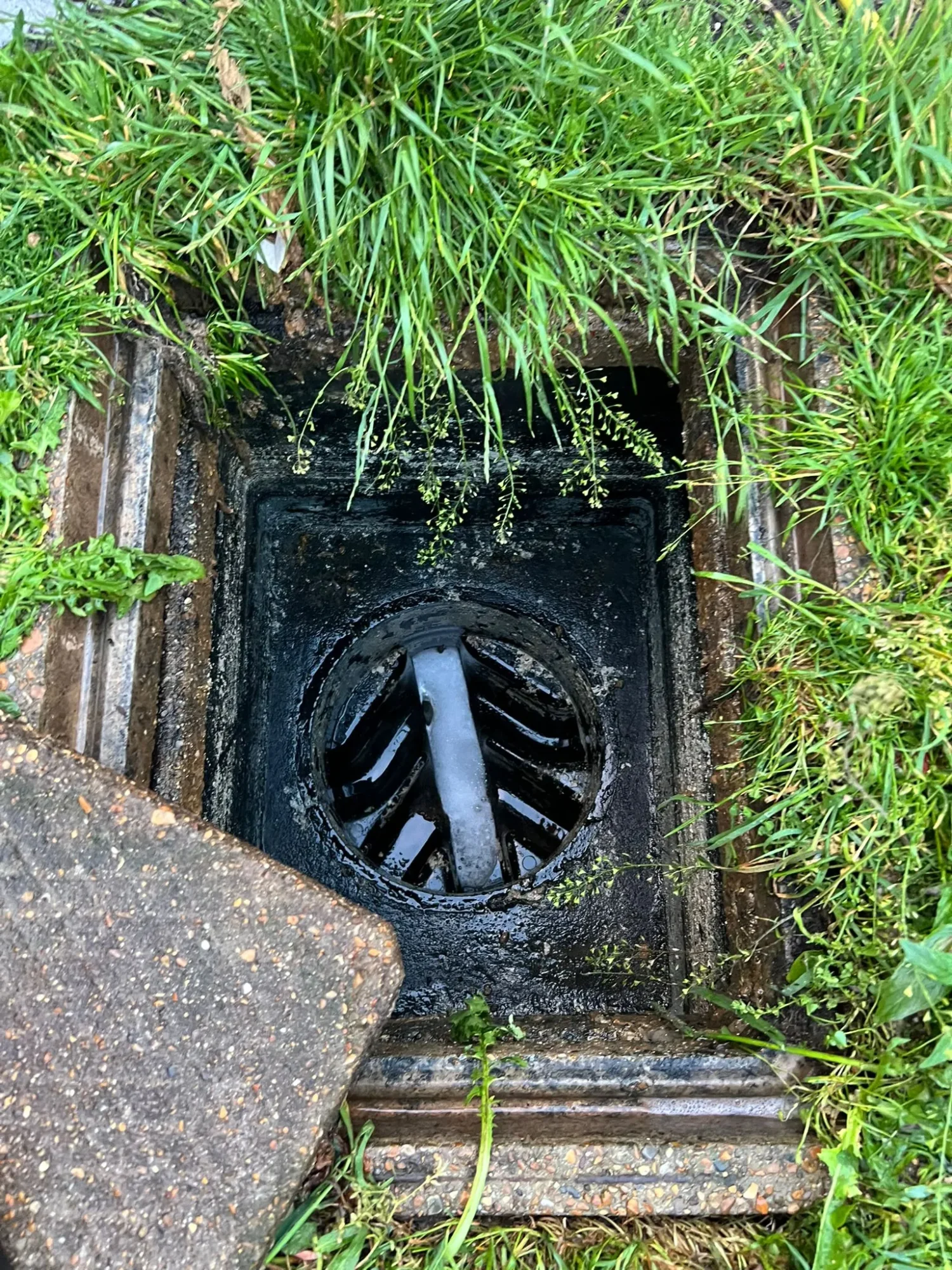 drain access chamber open inspection work